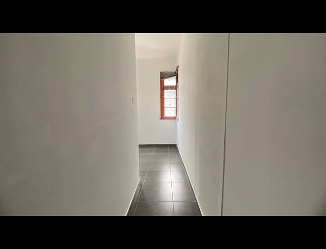 2 BEDROOM FLAT FOR SALE IN GLENWOOD